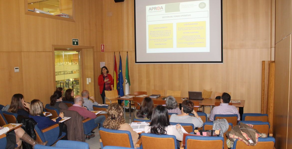 APROA tiene varias líneas de formación