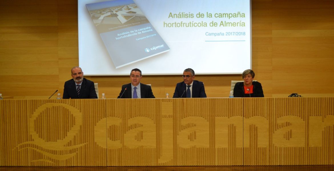 Presentación del informe Cajamar sobre el campo almeriense