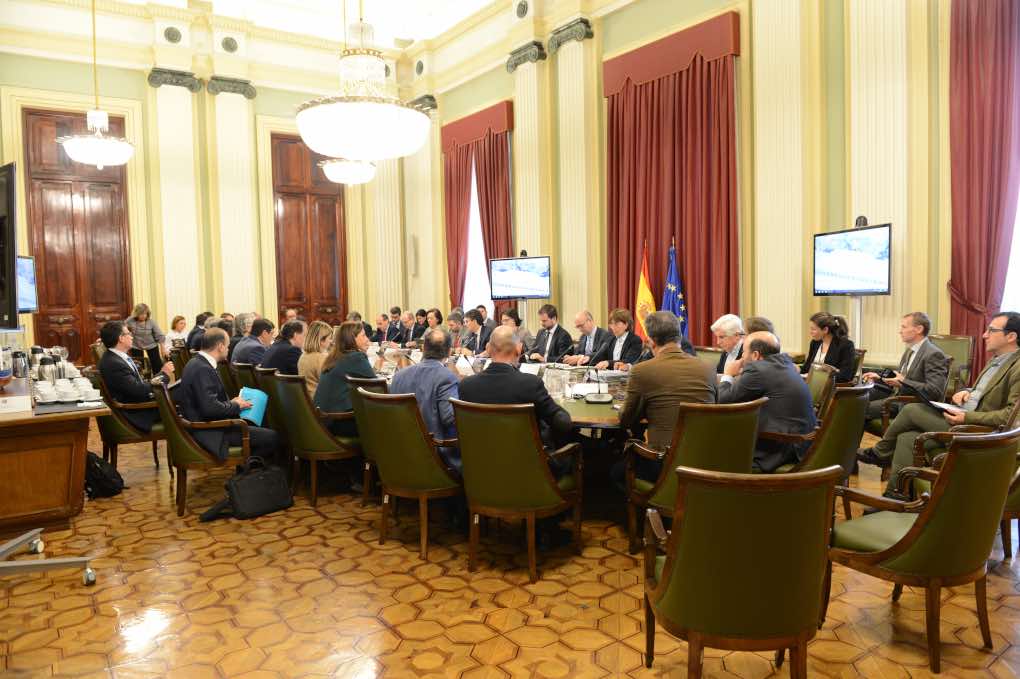 Reunión entre el secretario de Agricultura y los representantes de las CCAA.
