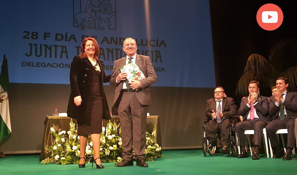 Entrega bandera de Andalucía Hortiespaña