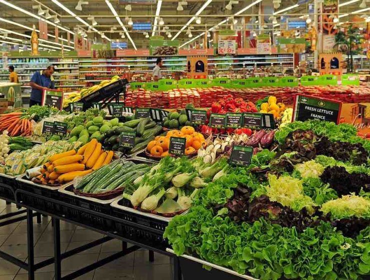 Sección de frutas y verduras de un supermercado alemán.