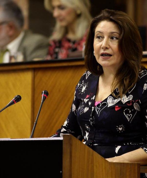 Carmen Crespo en el Parlamento Andaluz.