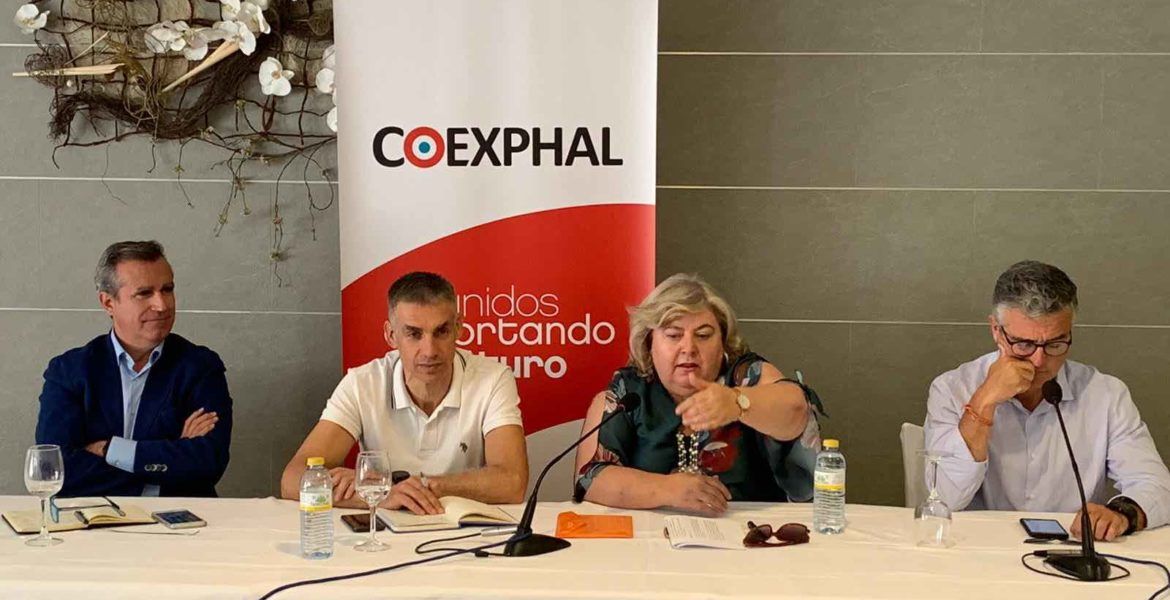Reunión entre Clara Aguilera y Coexphal