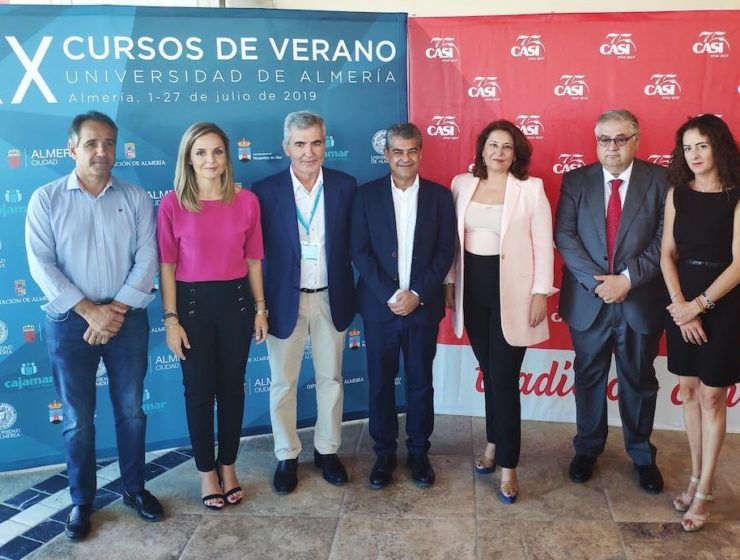 Autoridades en la Inauguración del curso de verano de la UAL en CASI.