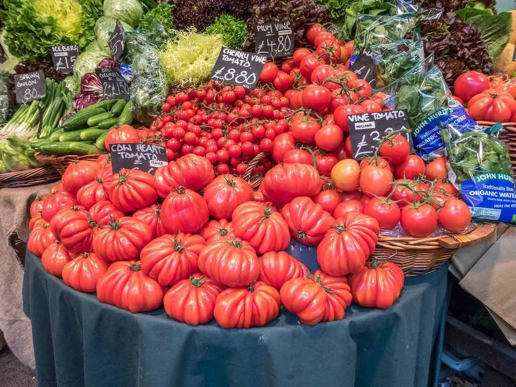 Tomates en el mercado Borough de Londres.