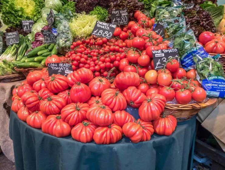 Tomates en el mercado Borough de Londres.