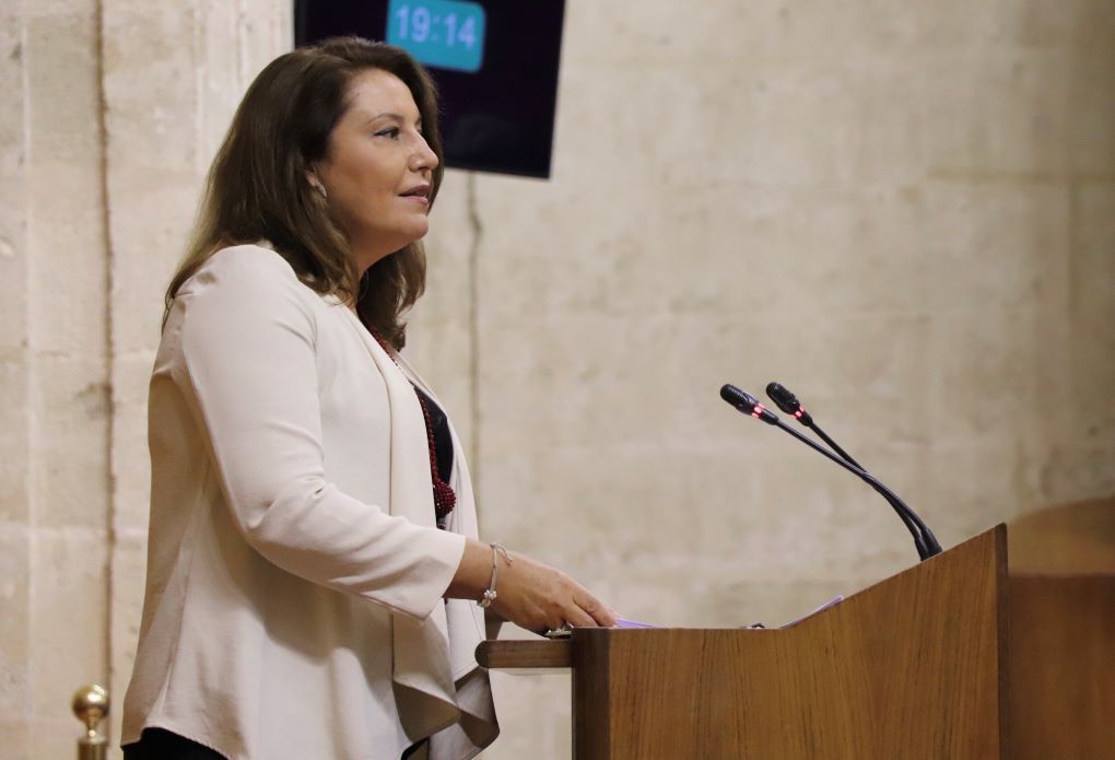 Carmen Crespo en el Parlamento Andaluz