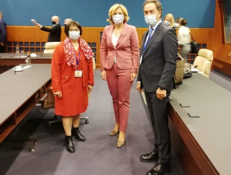 Christine Lambert, Julia Köckner y Ramón Armengol