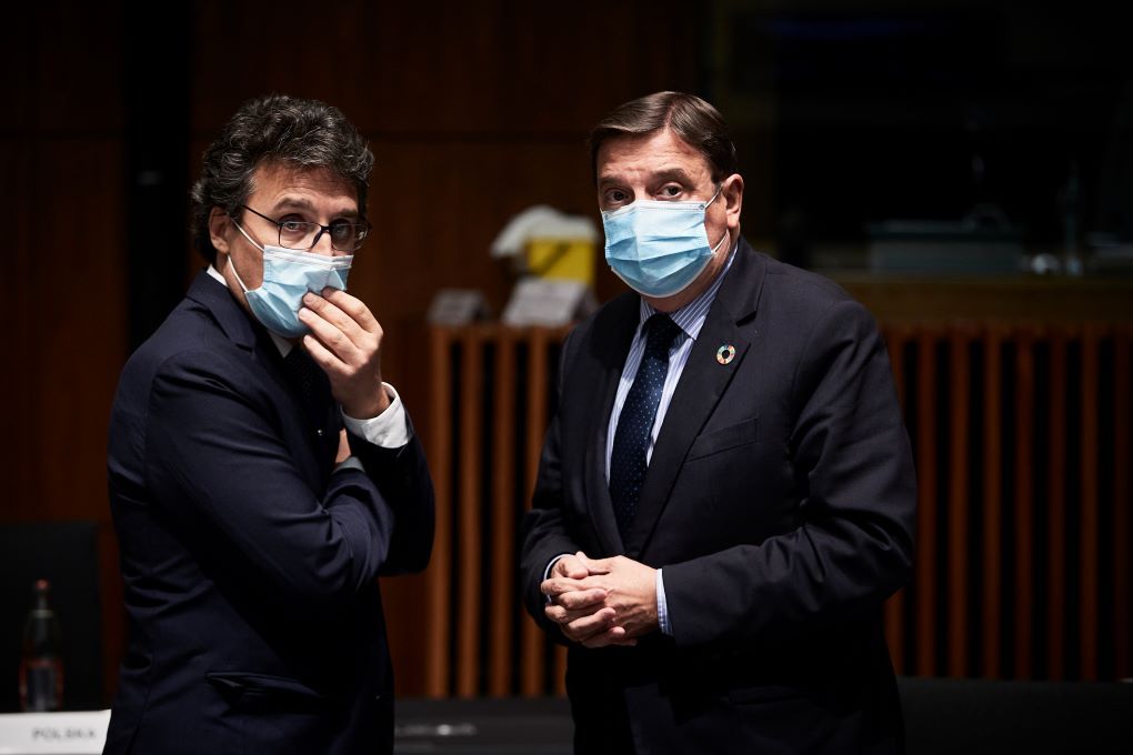ministro negocia PAC