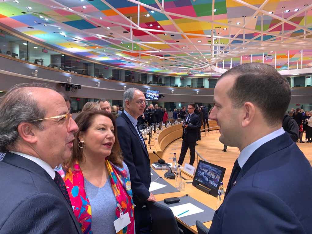 Crespo en Comisión Europea ok