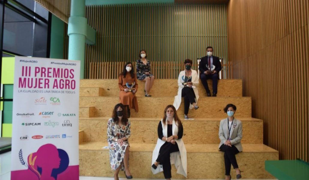 premios mujer agro