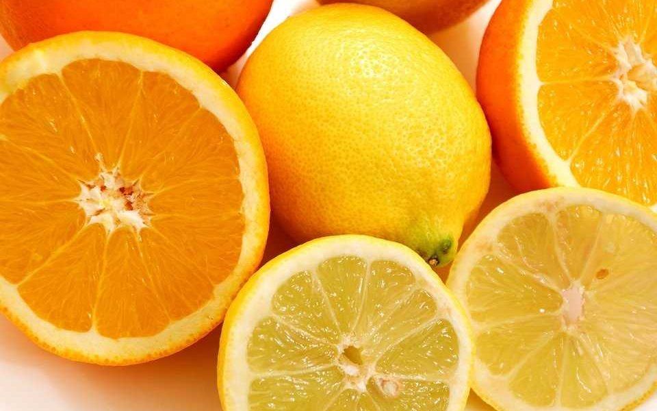 Naranjas y limones