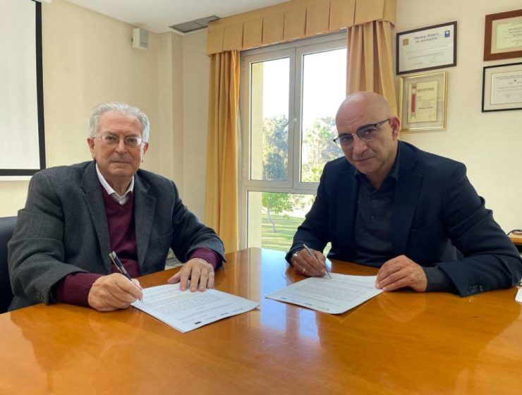 Firma acuerdo marco APTE y Cajamar