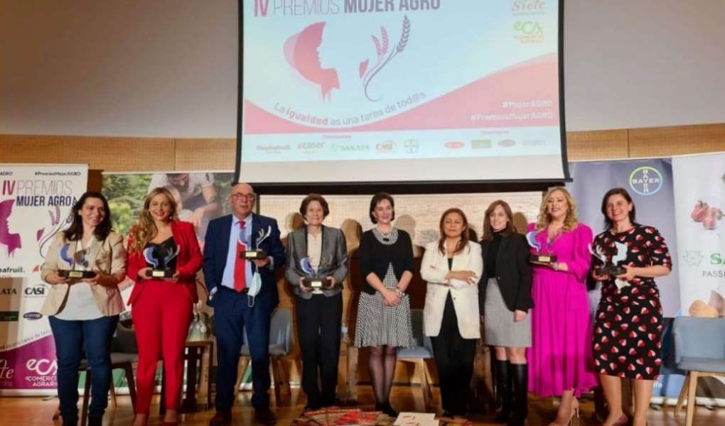premios mujer agro