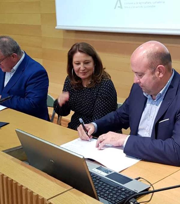 Firma acuerdo COEXPHAL-AGRA