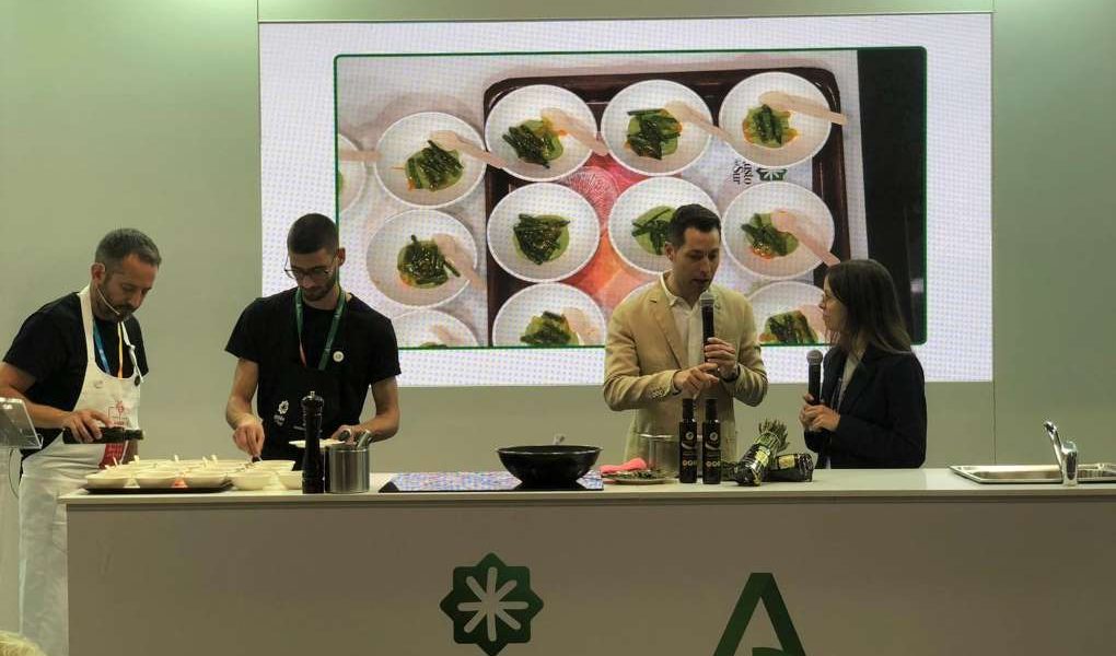 COCINANDO CON ESPÁRRAGOS