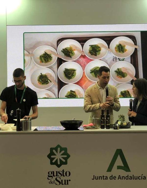 COCINANDO CON ESPÁRRAGOS