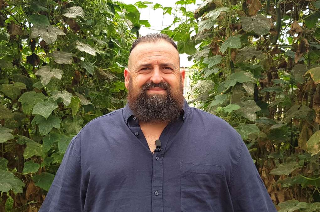 JUAN MOYA