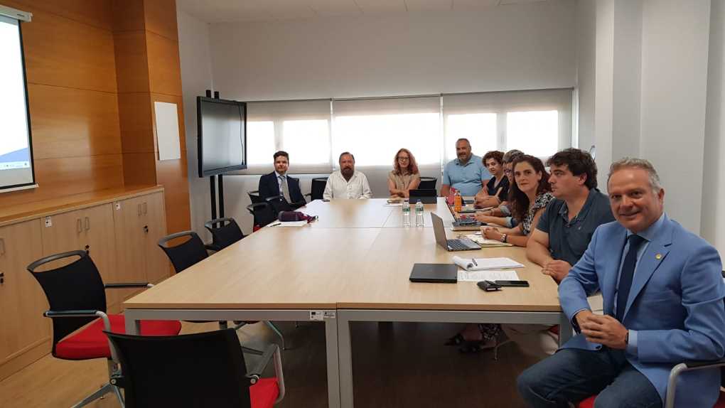 reunión cátedras