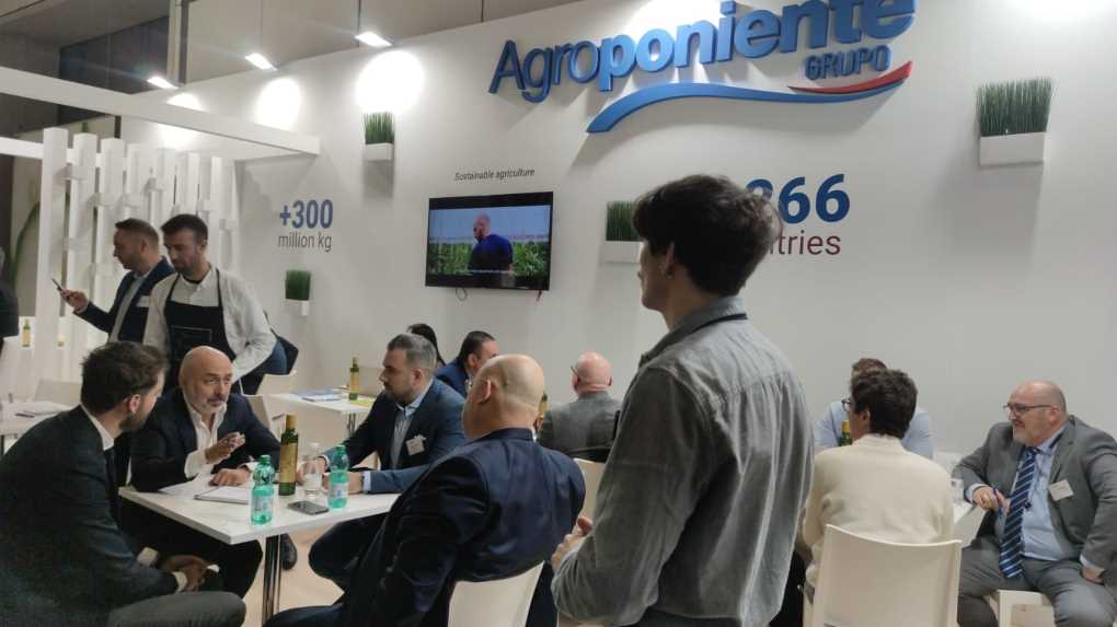 080223 GRUPO AGROPONIENTE. Fruit Logistica 2 (002)