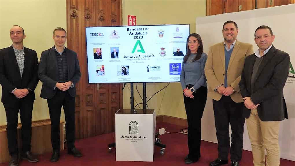 Presentación de las banderas de Almería