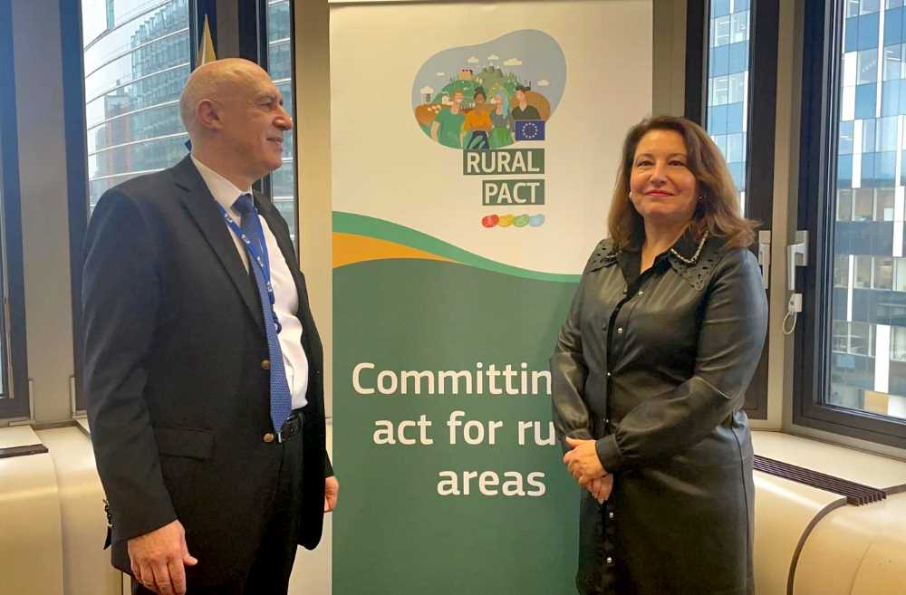 Firma adhesión Pacto Rural Europeo 2