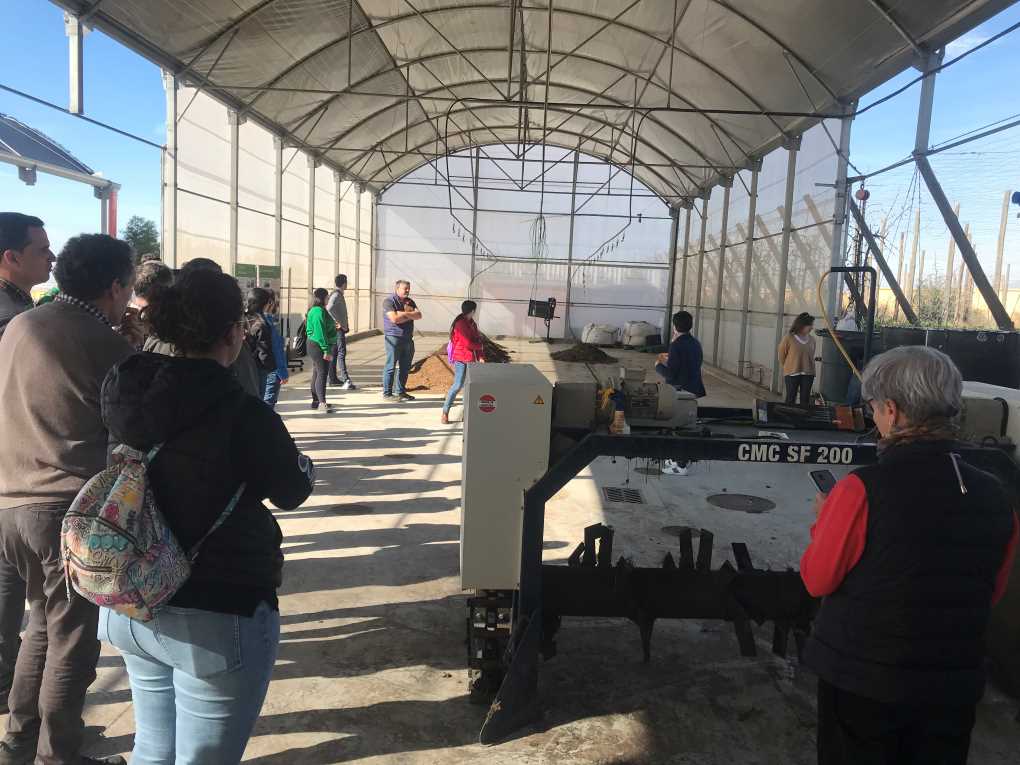 180324 GRUPO AGROPONIENTE. Jornada Recicland en IFAPA. Te de Compost (003)