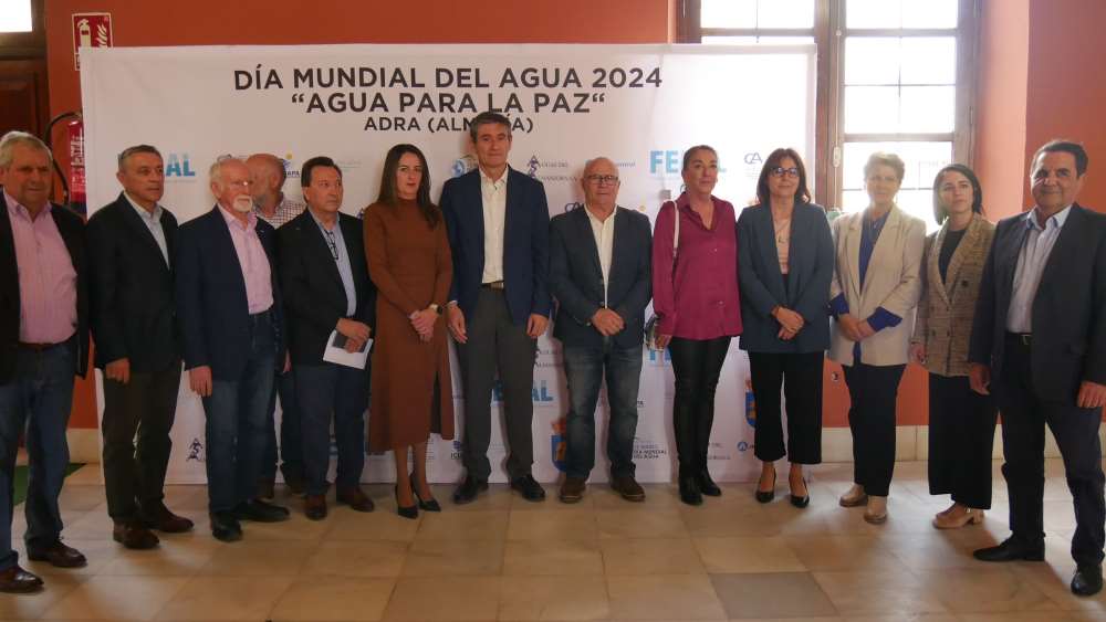 Ayuntamiento de Adra y FERAL celebran en la ciudad milenaria el D...