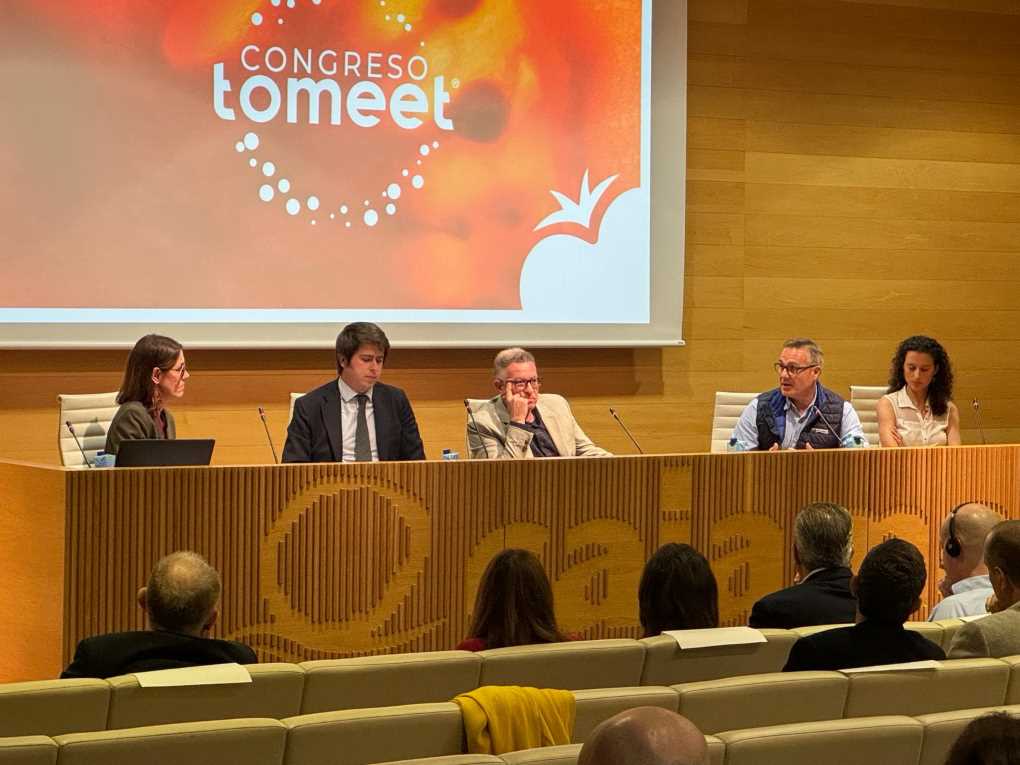 120424 GRUPO AGROPONIENTE. Participación en Tomeet Rijk Zwaan 3 (002)