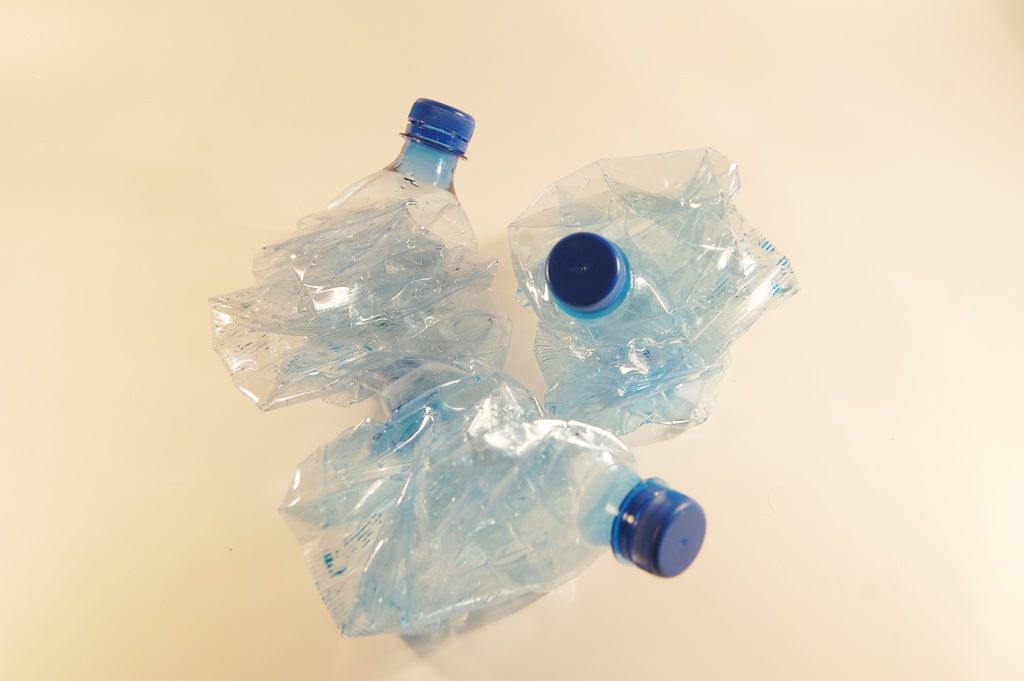 plásticos de un solo uso