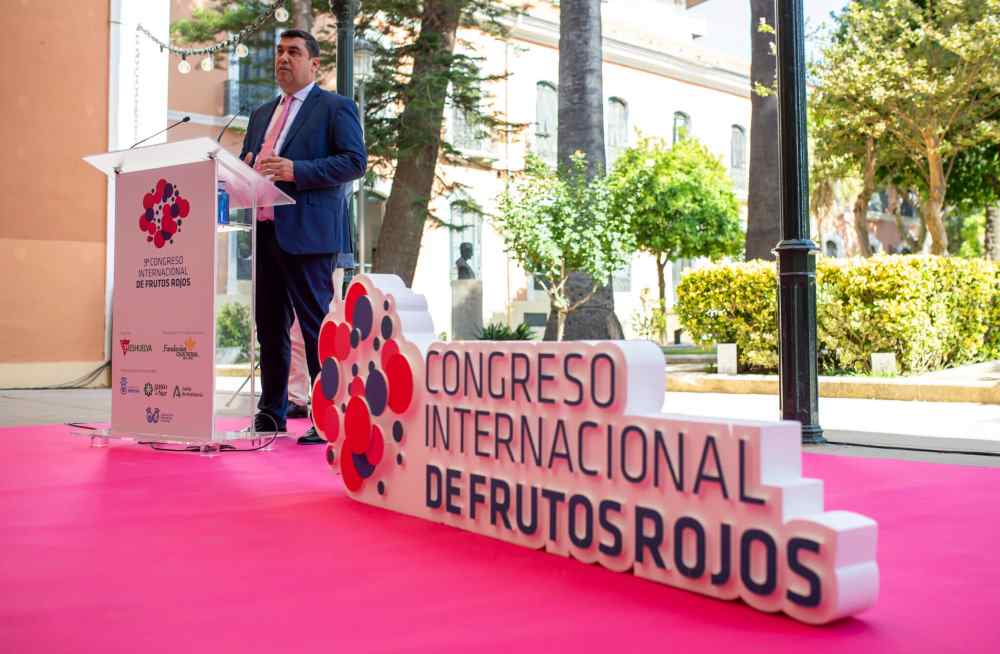 Presentación congreso frutos rojos Huelva