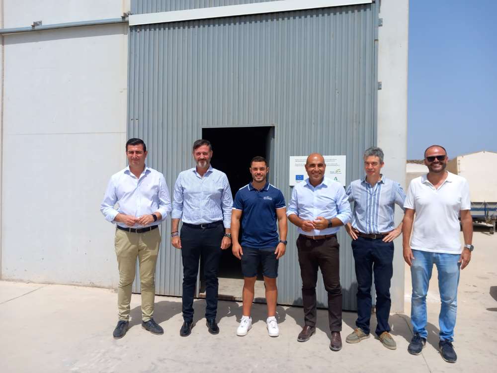 Visita explotación joven agricultor coprohníjar