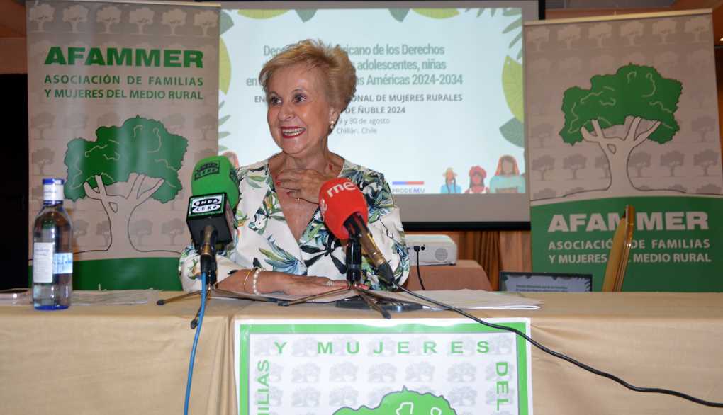 RP Carmen Quintanilla Decenio (002)