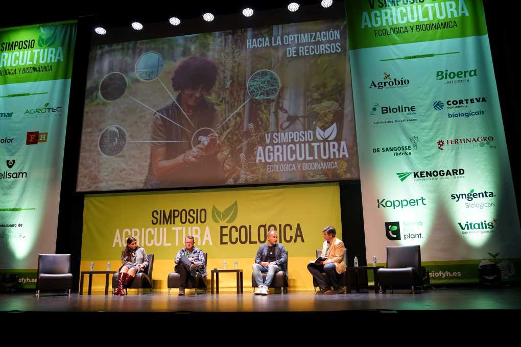 241107 CLAUSURA SIMPOSIO (3)