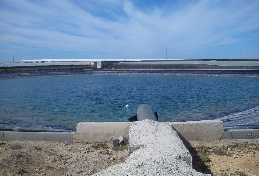 balsa de riego