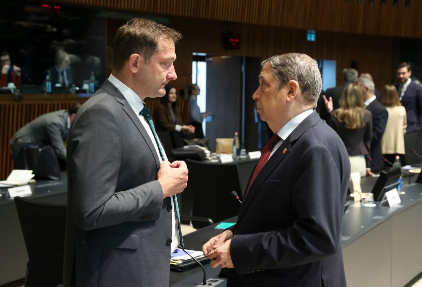 ministro y comisario europeo de agricultura